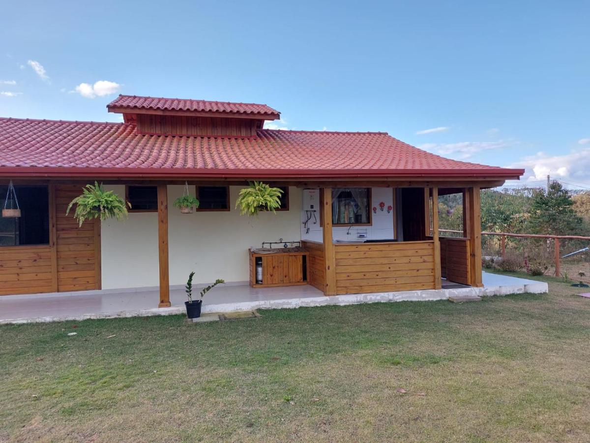 Сasa de vacaciones Chale Vale Do Luar *